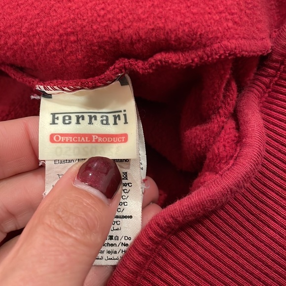 Official Vintage Red Ferrari Lightweight Jacket - Picture 7 of 7